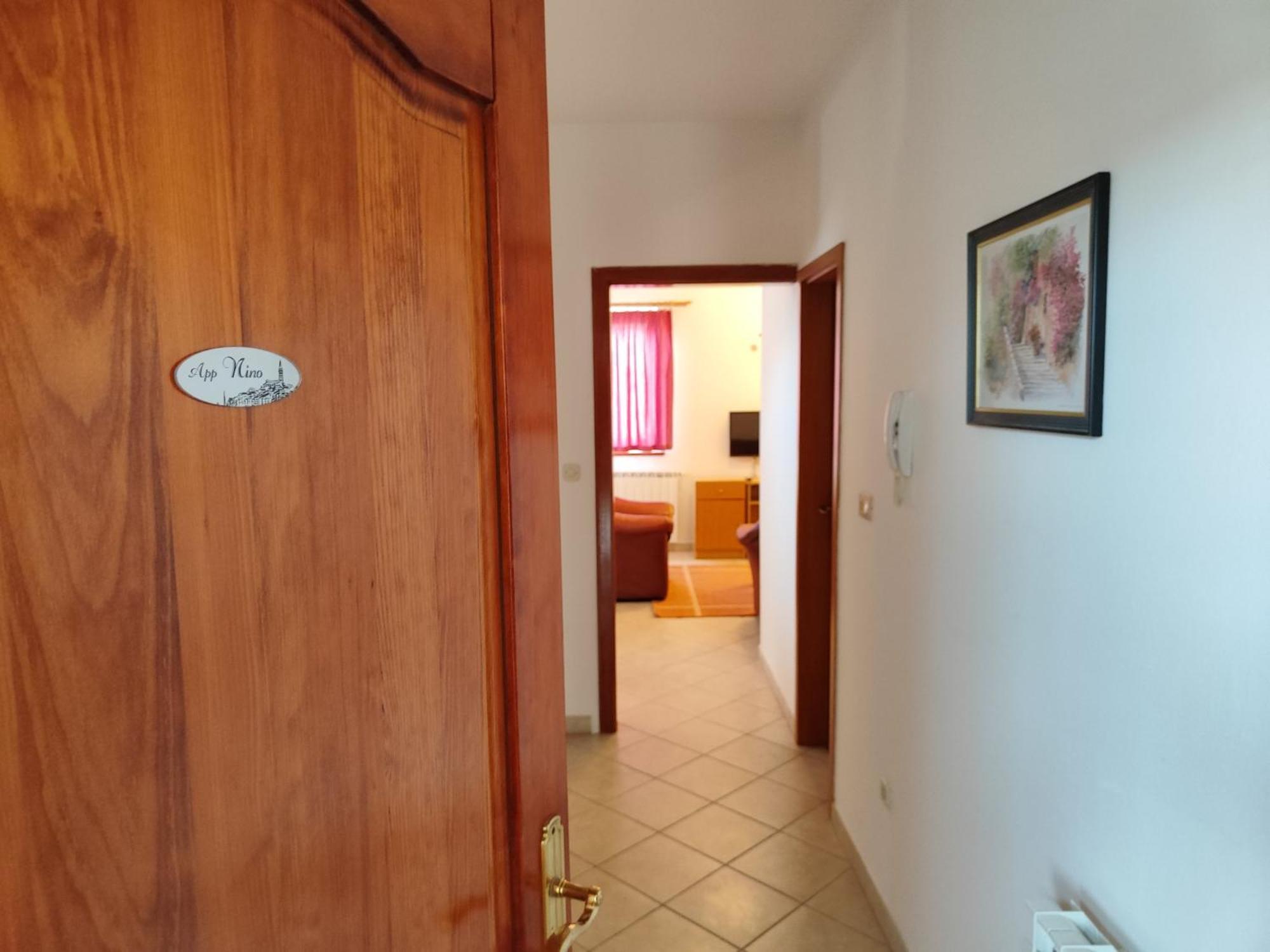 Family Apartments Suzi ロヴィニ エクステリア 写真