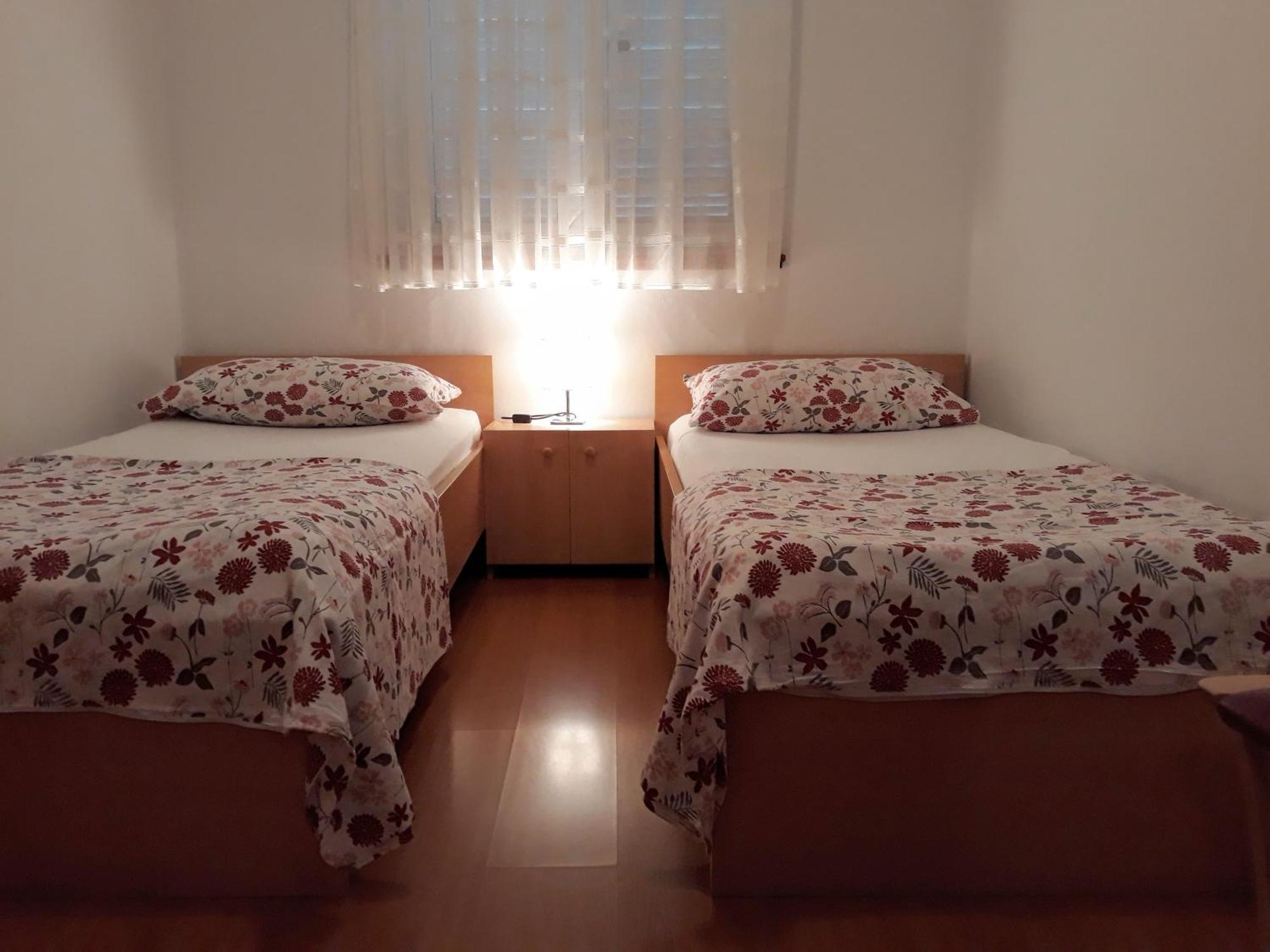 Family Apartments Suzi ロヴィニ エクステリア 写真