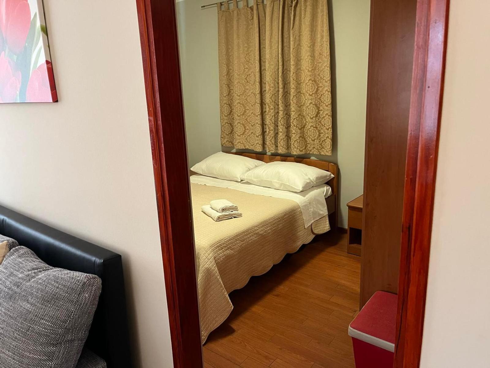 Family Apartments Suzi ロヴィニ エクステリア 写真